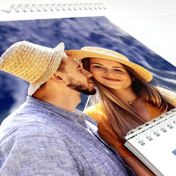 Nástenný fotokalendár Frame z vlastných fotiek, A3 na výšku