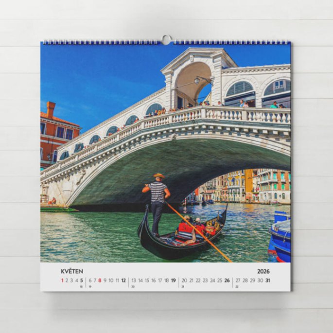 Nástenný fotokalendár Minimal z vlastných fotiek, 30×30 cm