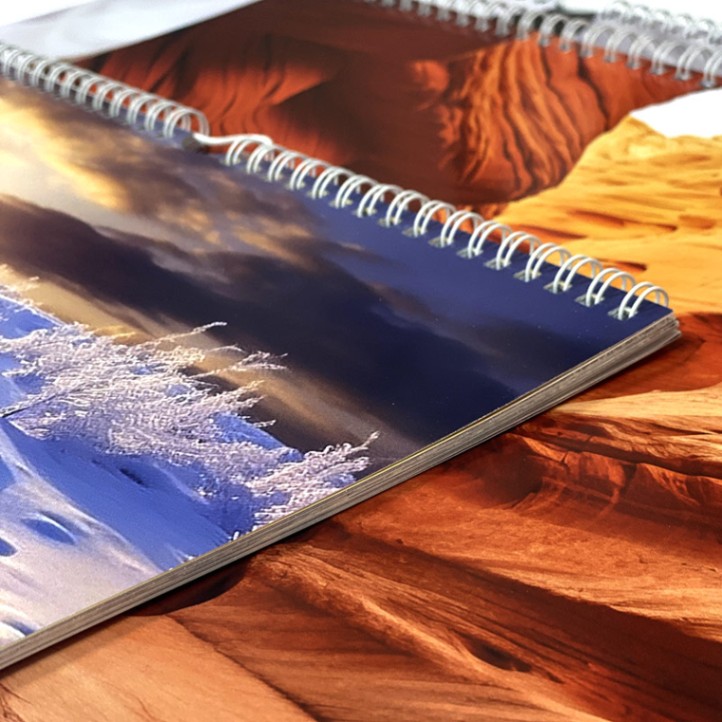 Nástenný fotokalendár Trendy z vlastných fotiek, 30×30 cm